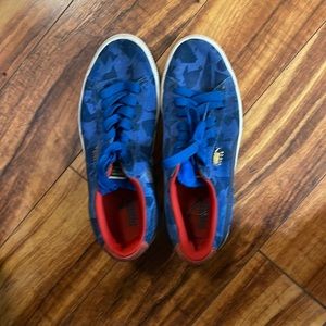 BlueOnBlueRedRimPuma Super Cute!!